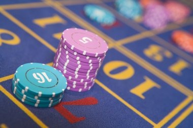 Betting interface with number selection and bet types